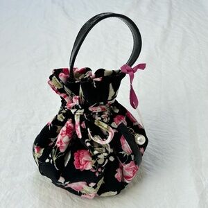 Floral velour mini bucket bag